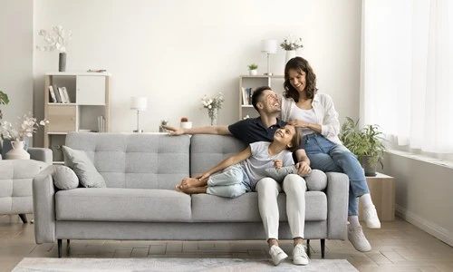 Grâce à leur prêt immobilier, cette famille a pu emménager rapidement