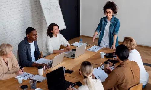 Versammlung der Stockwerkeigentümer (PPE) beim Kauf einer Wohnung mit einer Hypothek
