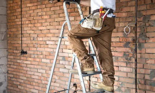 Frais d'entretien et rénovation à considérer dans le calcul de votre prêt hypothécaire en Suisse