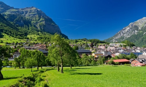 Immobilier dans le Canton de Glaris : comment obtenir votre prêt immobilier ?